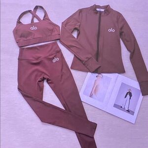 ALO Yoga 3 piece Stretchy Activewear Set Jacket Padded Bra Leggings S M L